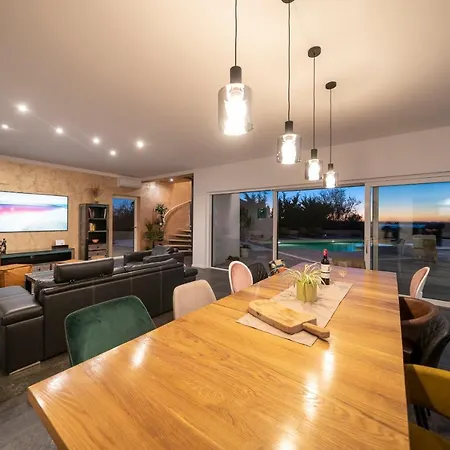 Elani - Stylish And Modern 6b Seaview Villa Vrsi